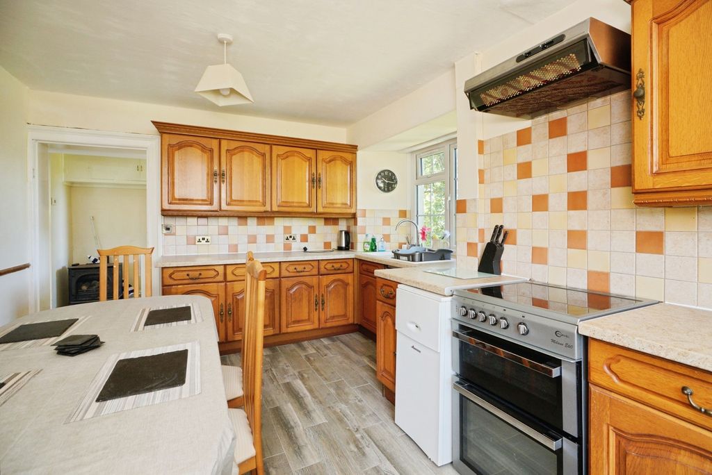 Property photo 3 of 20 Pbox-Img.Jpg