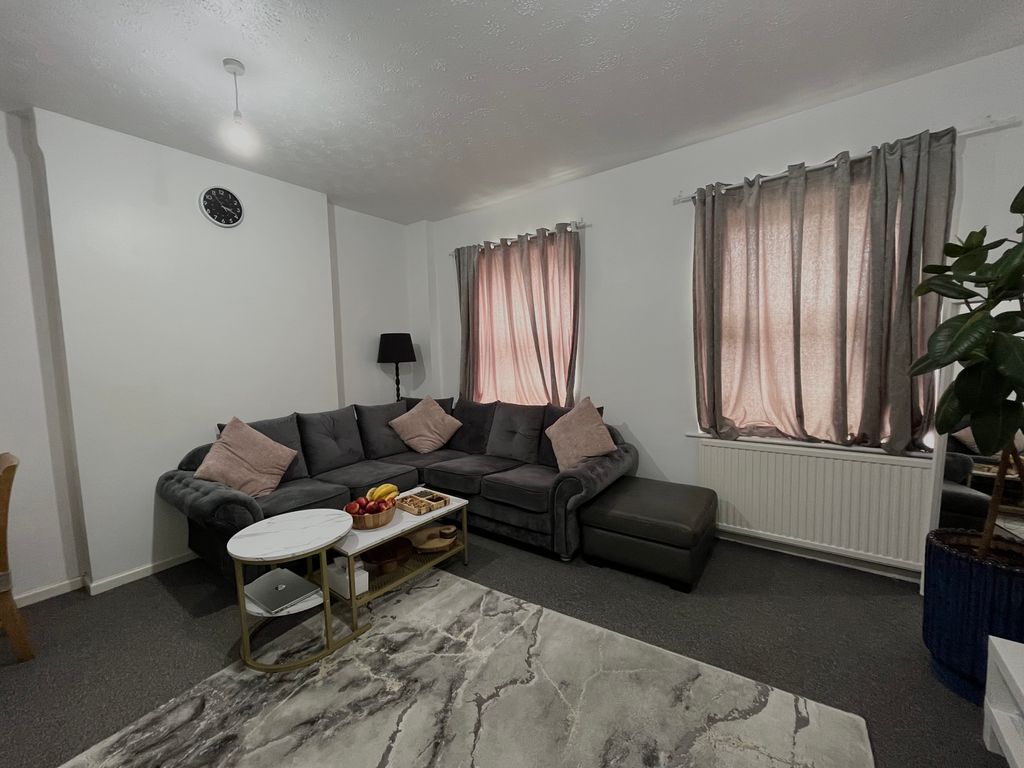 Property photo 3 of 6 Img_4225