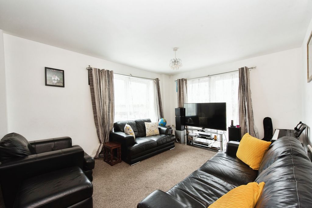 Property photo 2 of 13 8A707B32-F1E4-Ed11-8846-6045Bdf1E9B6