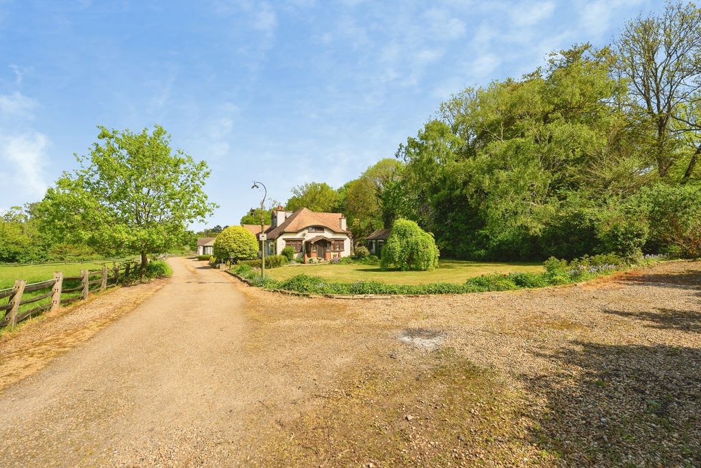Property photo 1 of 29 Pbox-Img.Jpg