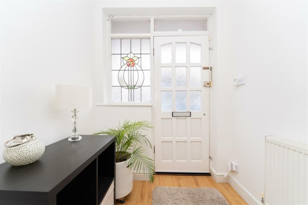 Property photo 3 of 28