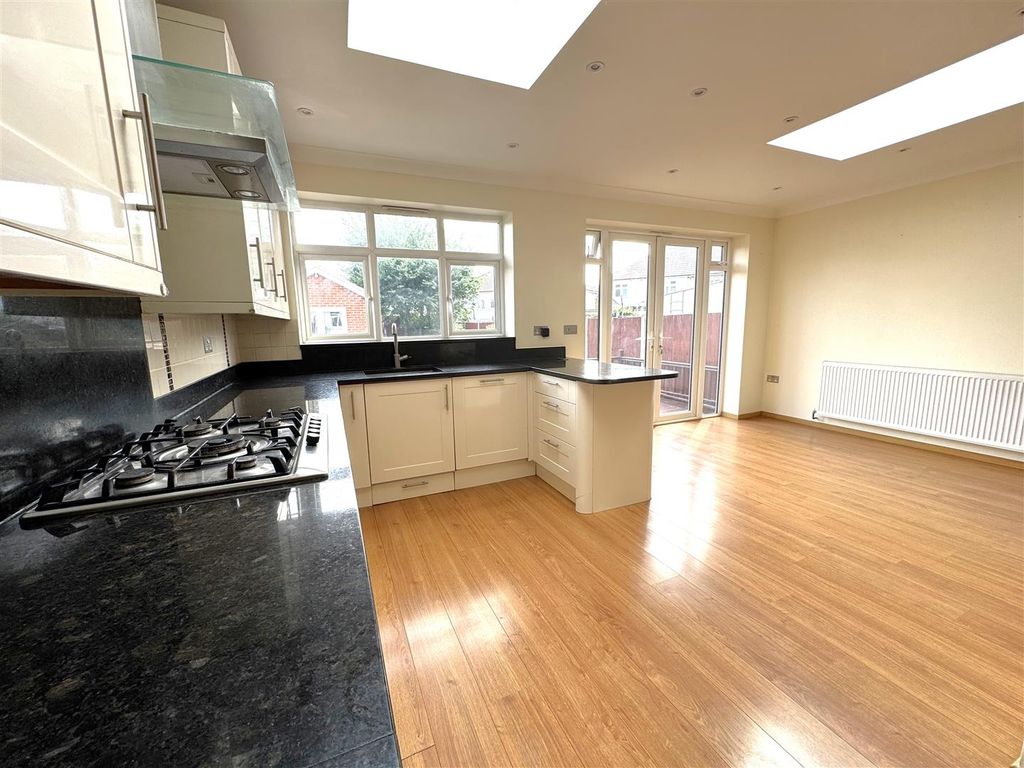 Property photo 1 of 19 Img_9069.Jpg