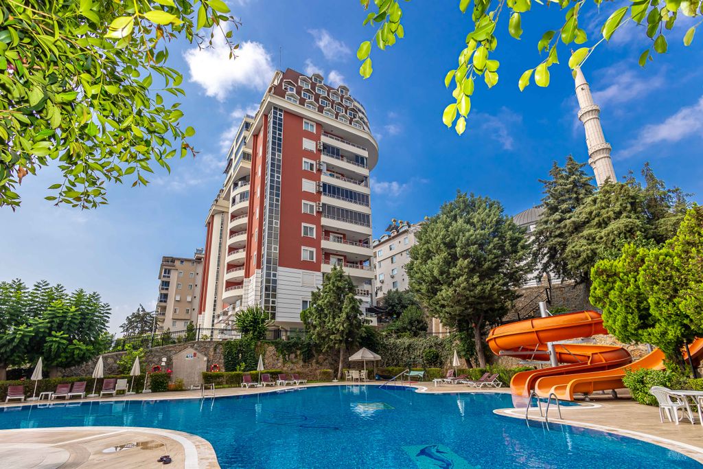 Property photo 1 of 25 Notable Alanya Apartment For Sale In Cikcilli - Main View Of The Complex