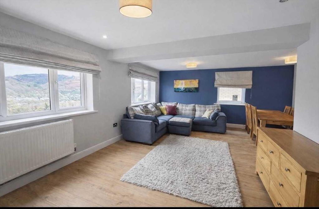 Additional image 6 of 4 bed detached house for salePleasant Heights, Porth CF39