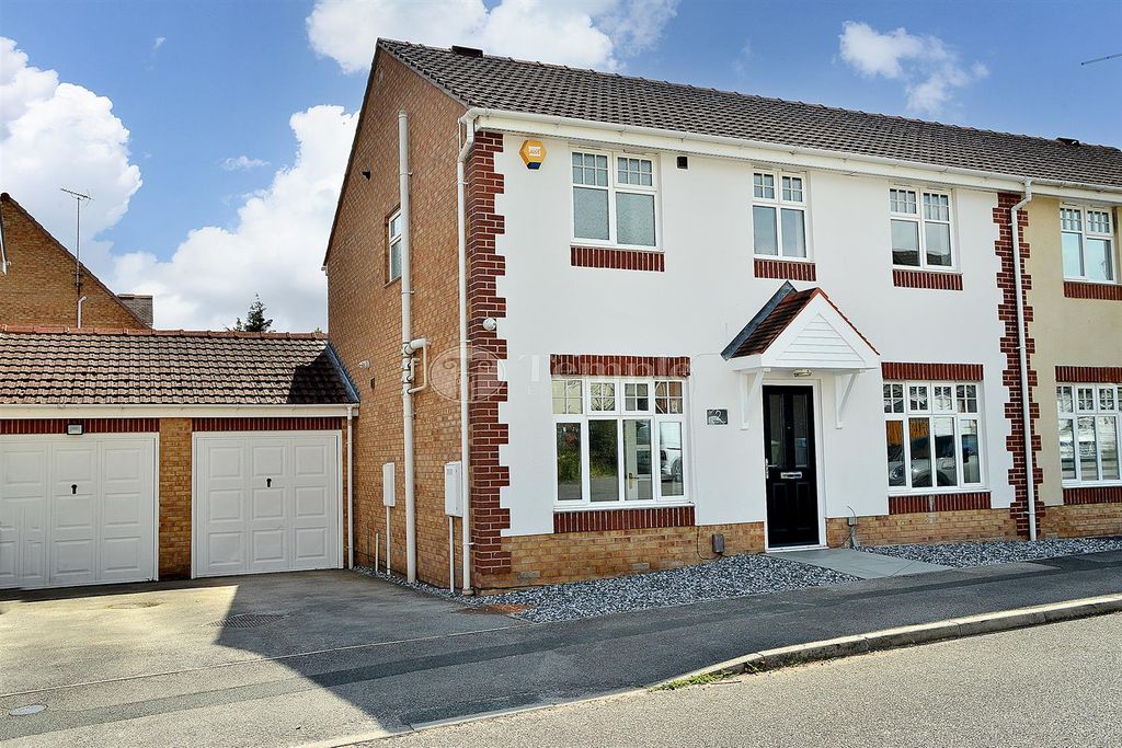 Property photo 1 of 29