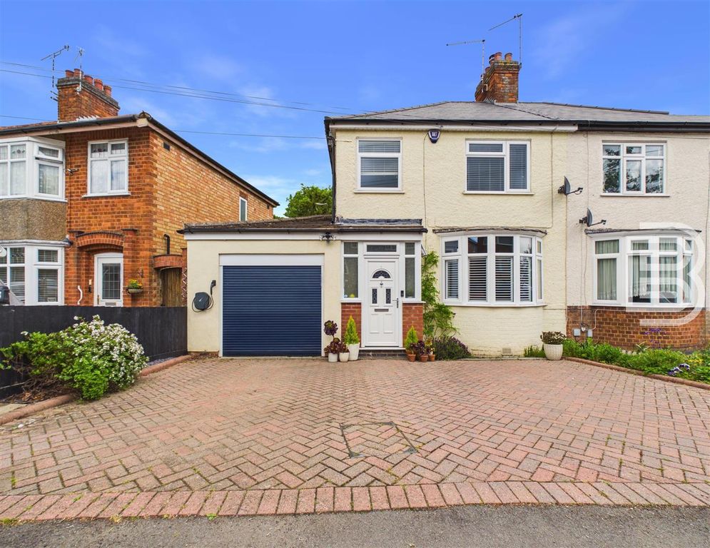 Property photo 1 of 27 Cam03823G0-Pr0130-Still007.Jpg