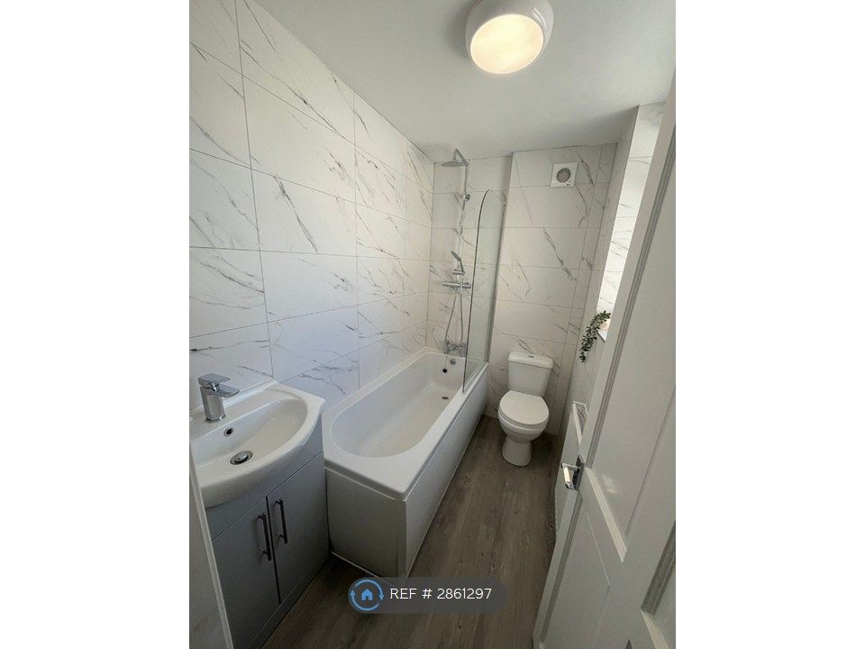 Property photo 3 of 29