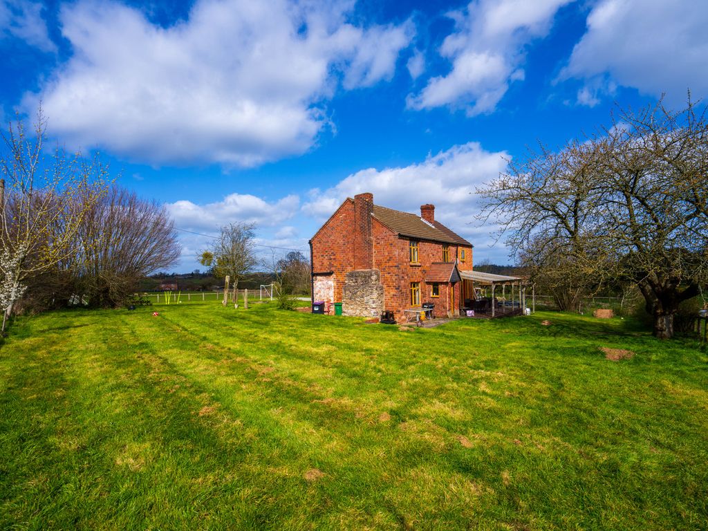 Property photo 2 of 33