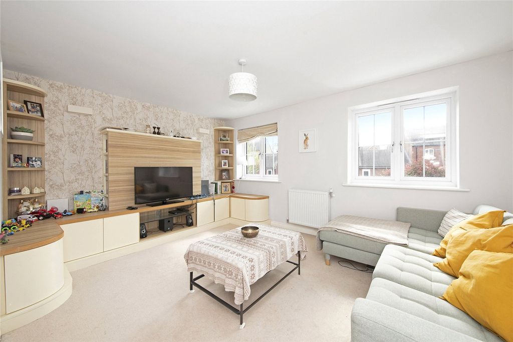 Property photo 2 of 11 Picture No. 20