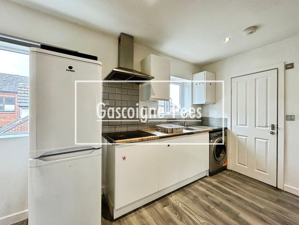 Property photo 1 of 4