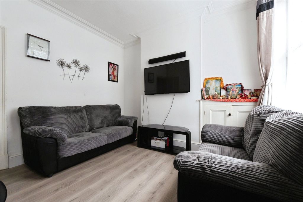 Property photo 3 of 16 Picture No. 03