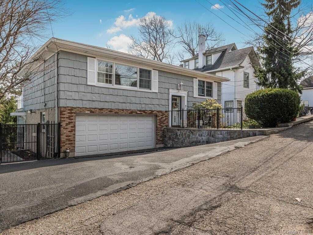 Property photo 2 of 10 <Alttext/>