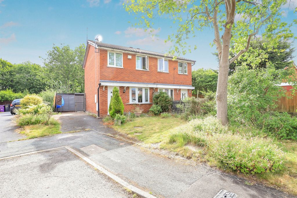 Property photo 1 of 11