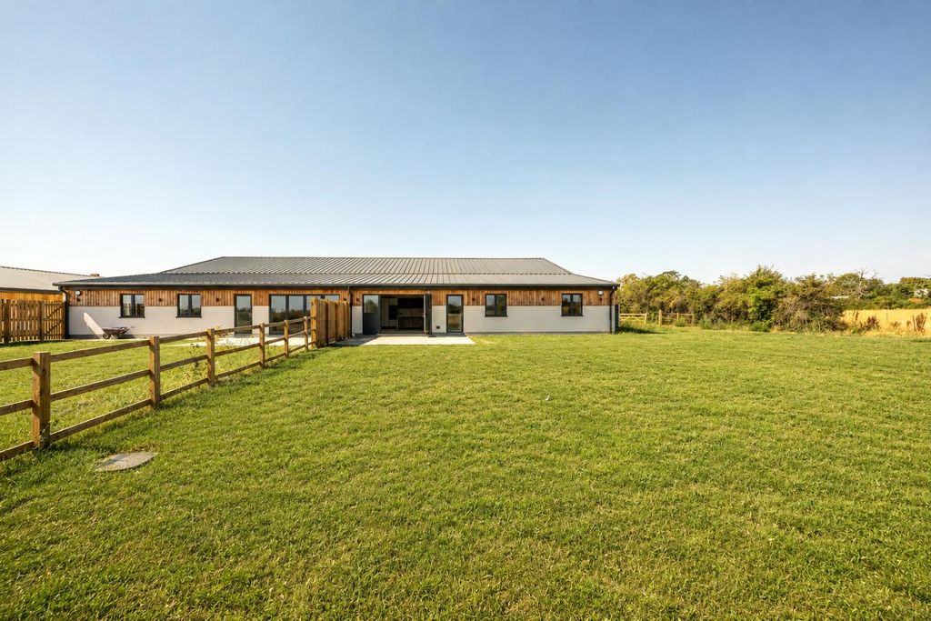 Property photo 1 of 15 Rear Aspect