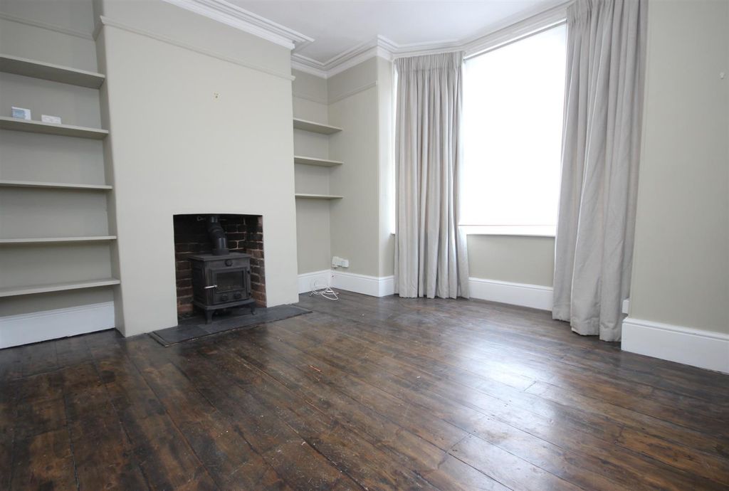 Property photo 2 of 10 Living Room.Jpg