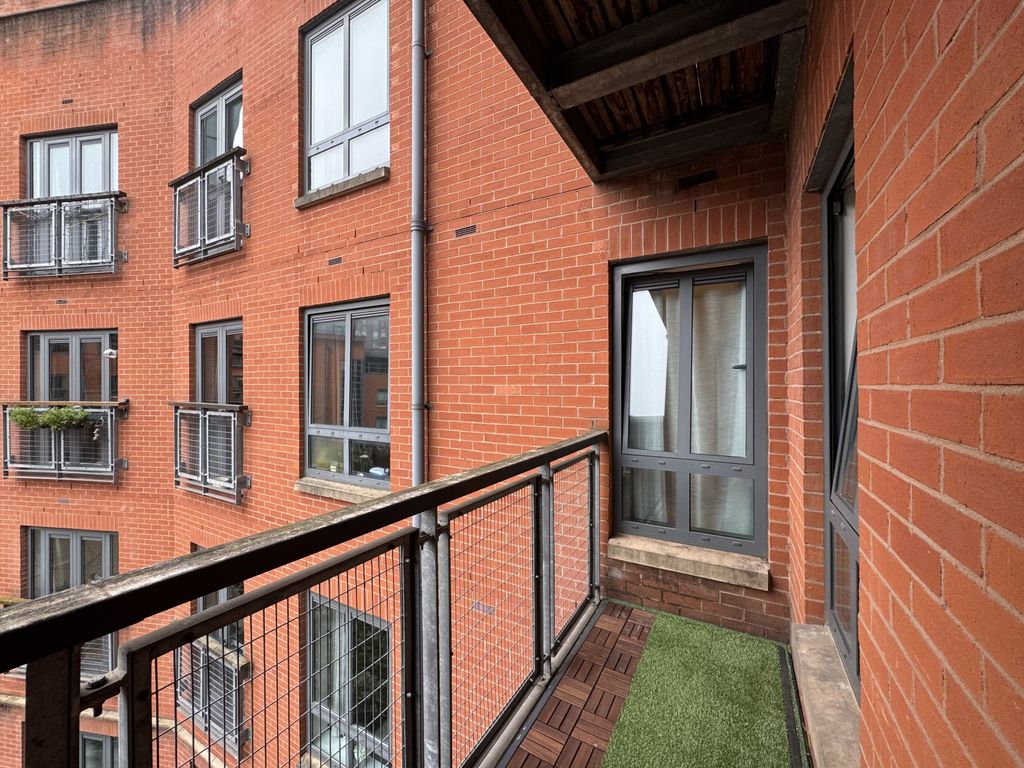 Property photo 3 of 8 Image00007