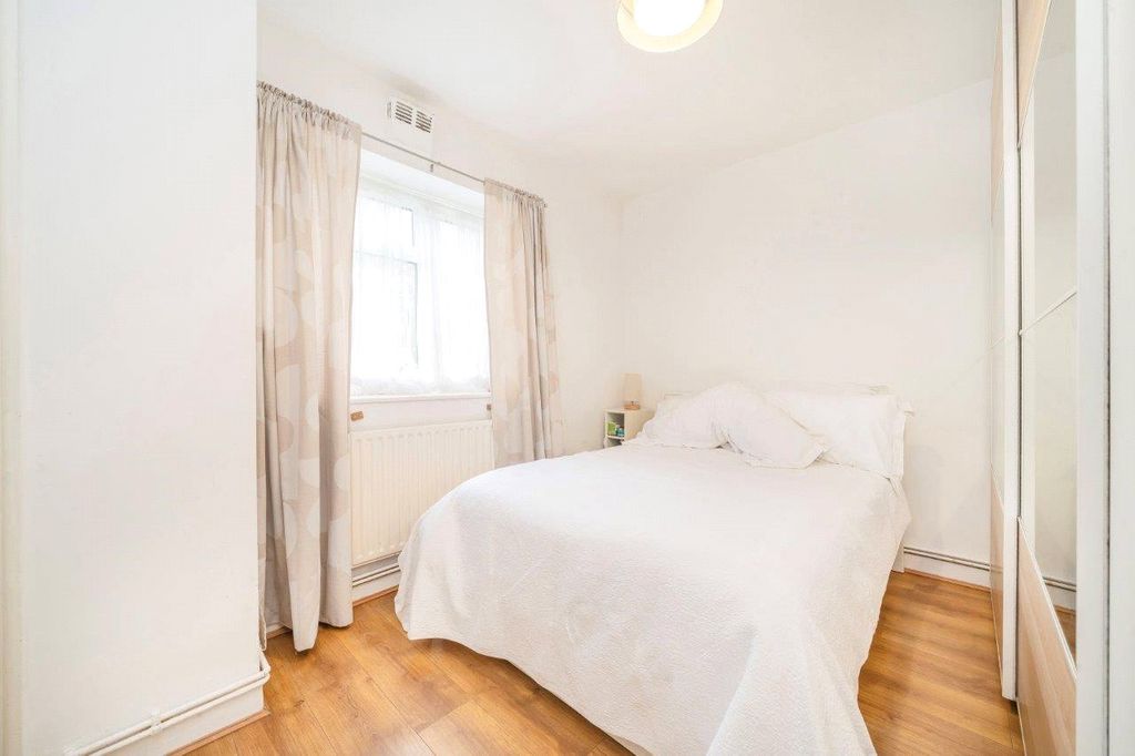 Property photo 3 of 10 Bedroom One