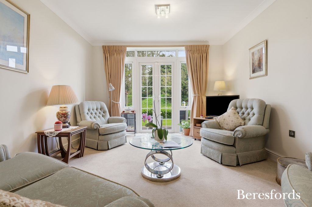 Property photo 3 of 17 Picture No. 12