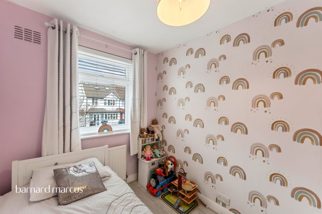 Property photo 3 of 20