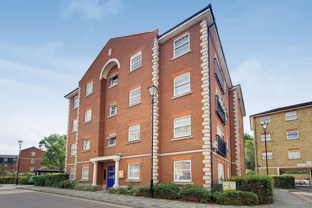 Property photo 3 of 8