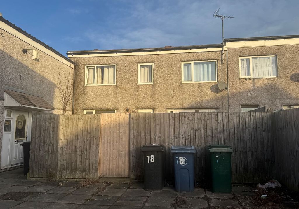 Property photo 1 of 4