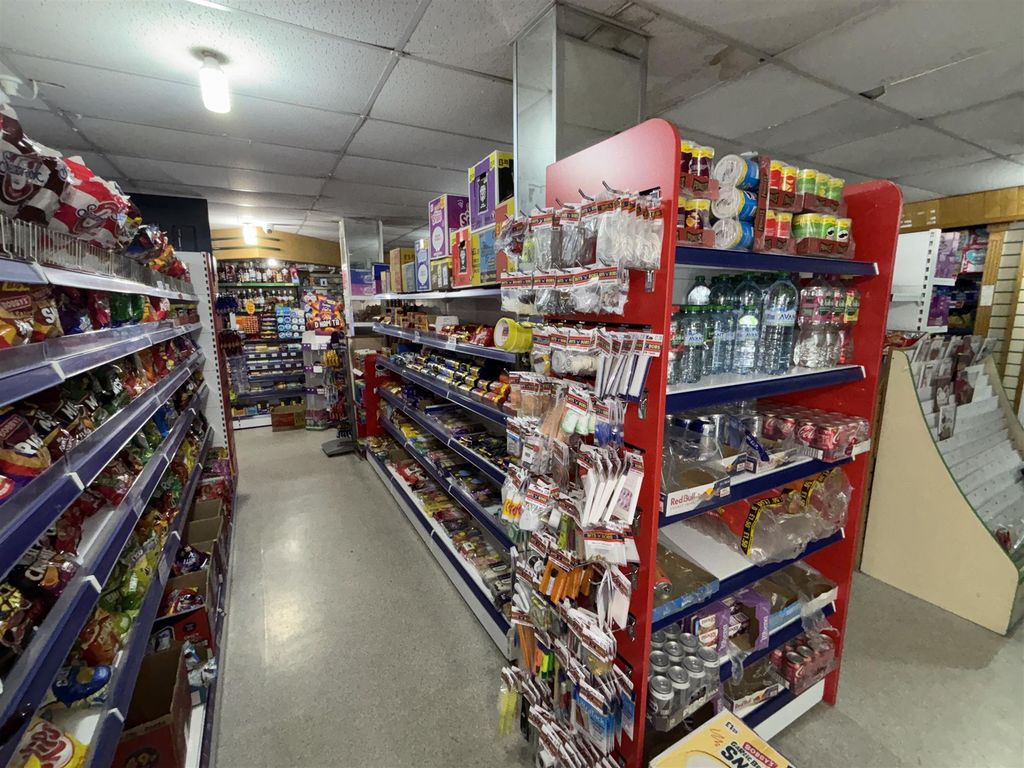 Property photo 3 of 7 Photo 2