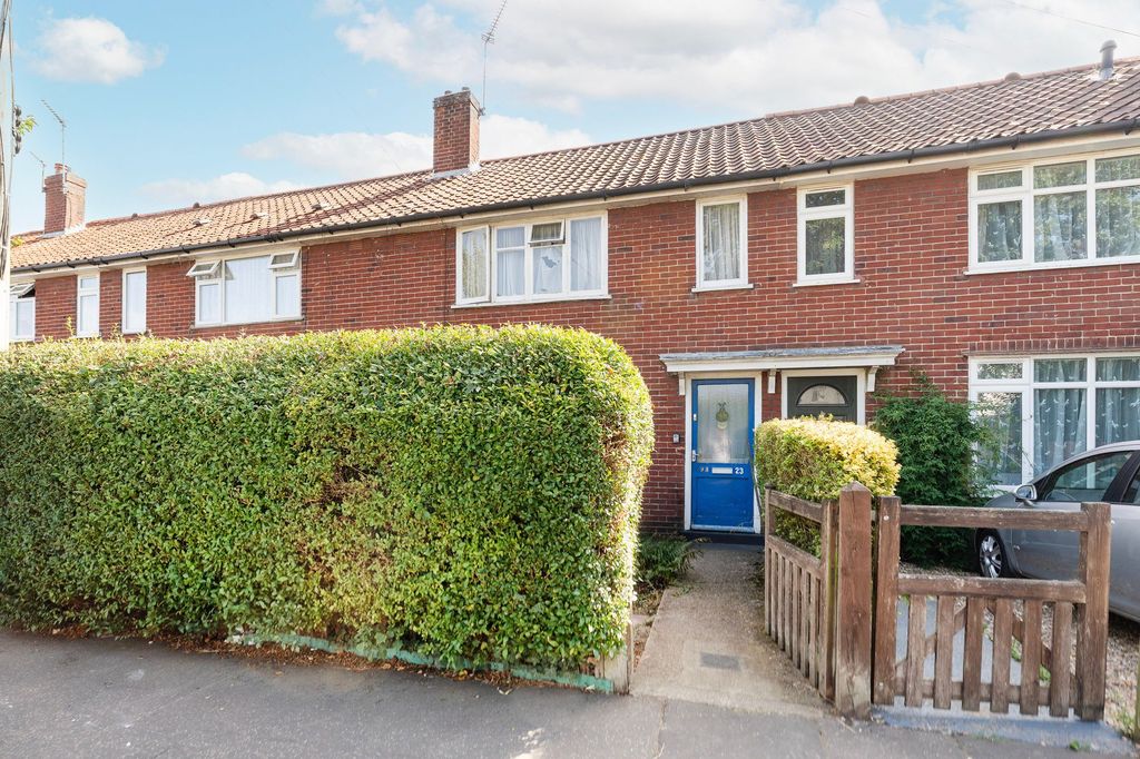Property photo 1 of 17