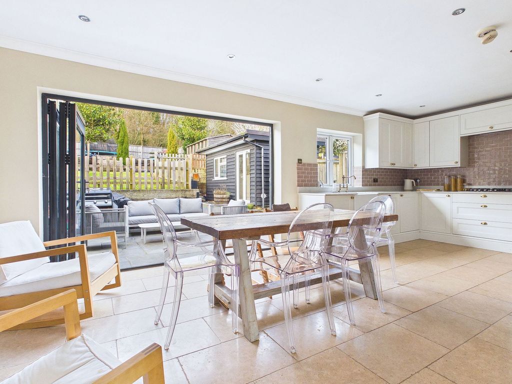 Property photo 1 of 30