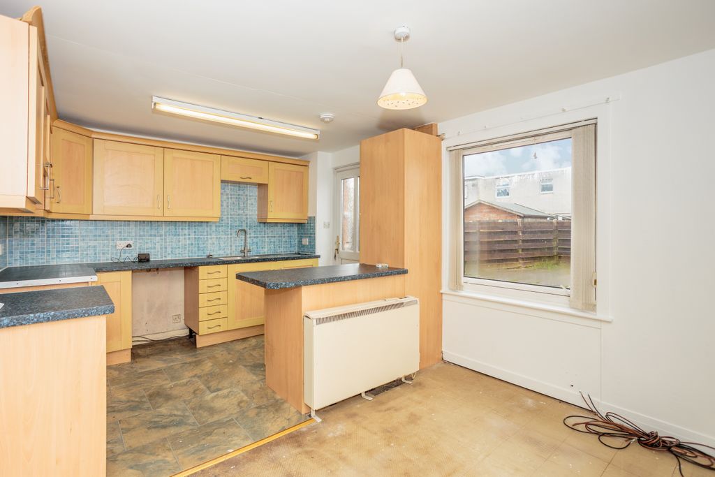 Property photo 3 of 25 Kitchen/Diner