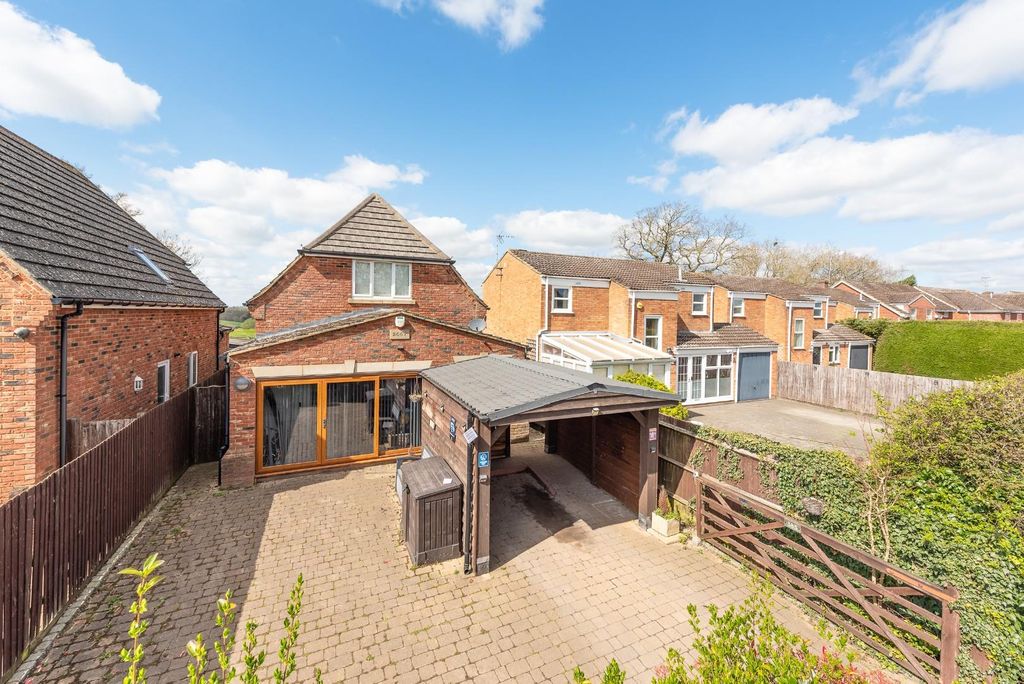 Property photo 1 of 29