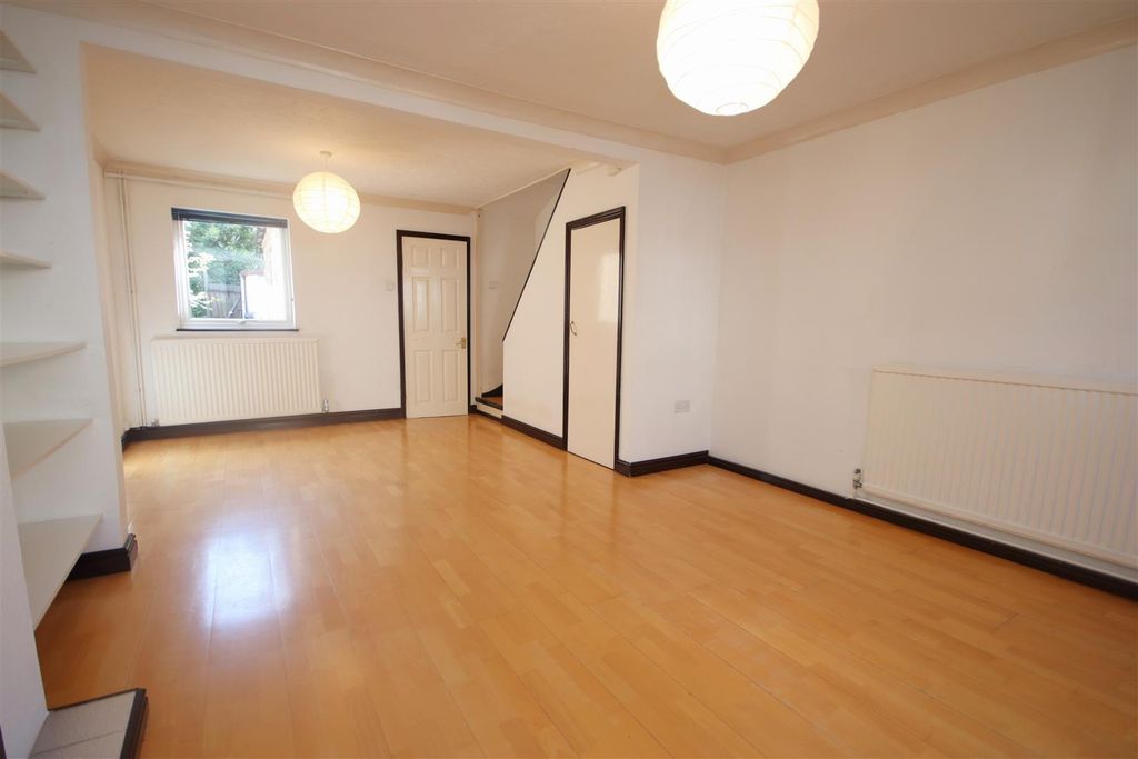 Property photo 2 of 11 Img_2598.Jpg