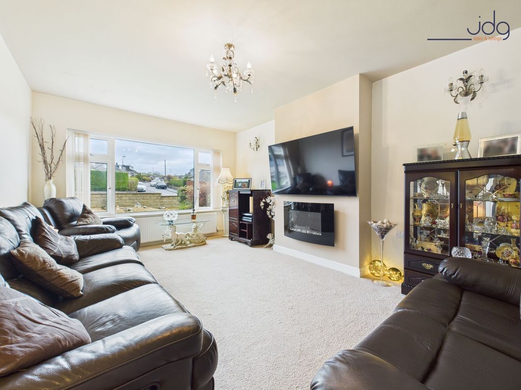 Property photo 3 of 15 Cosy Lounge