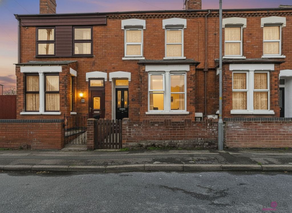 Property photo 1 of 10