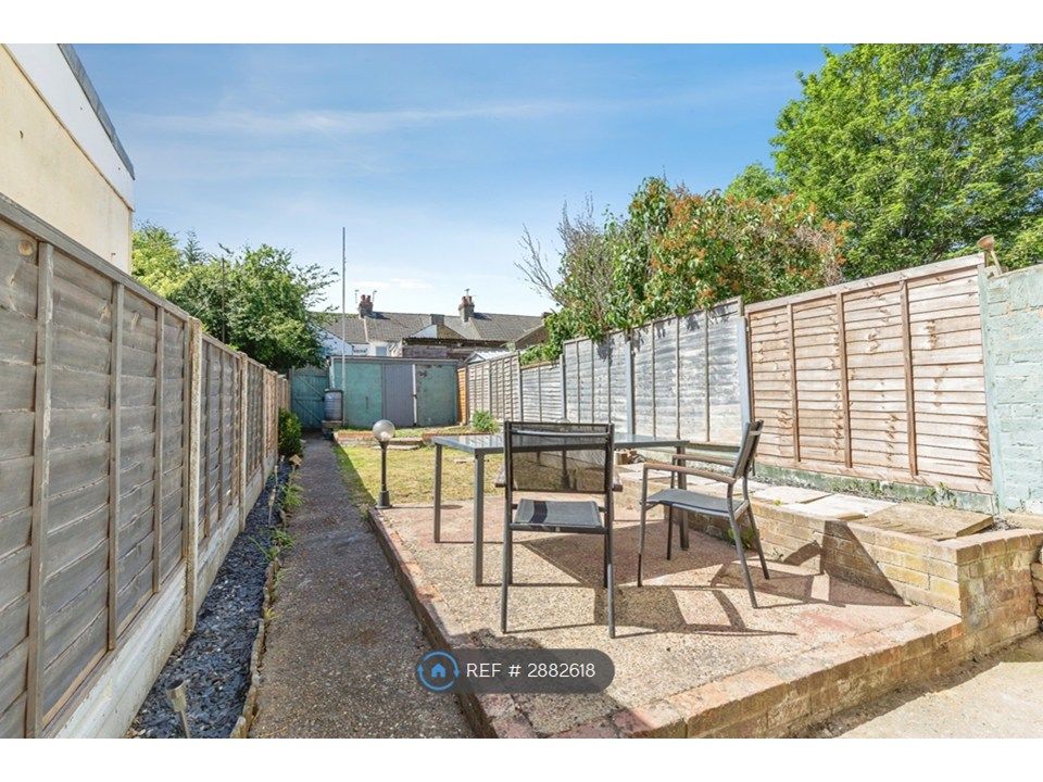 Property photo 2 of 13