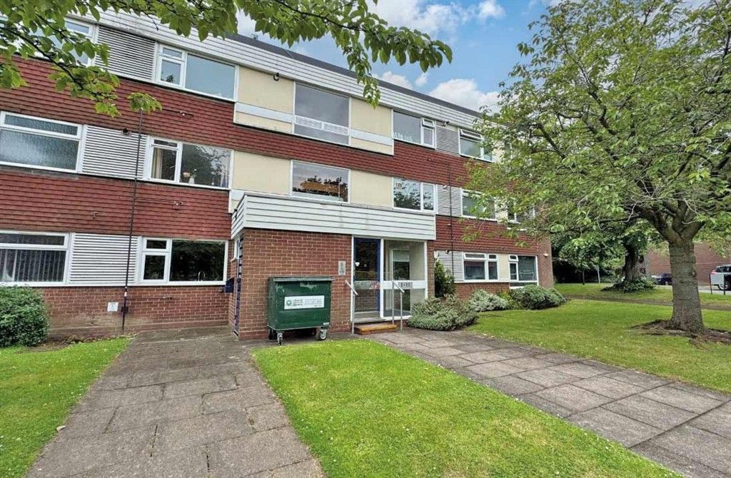 Property photo 1 of 2