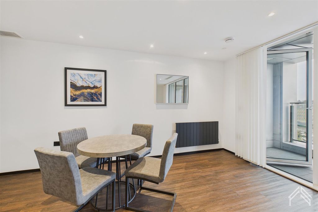 Property photo 3 of 10 3.Jpg