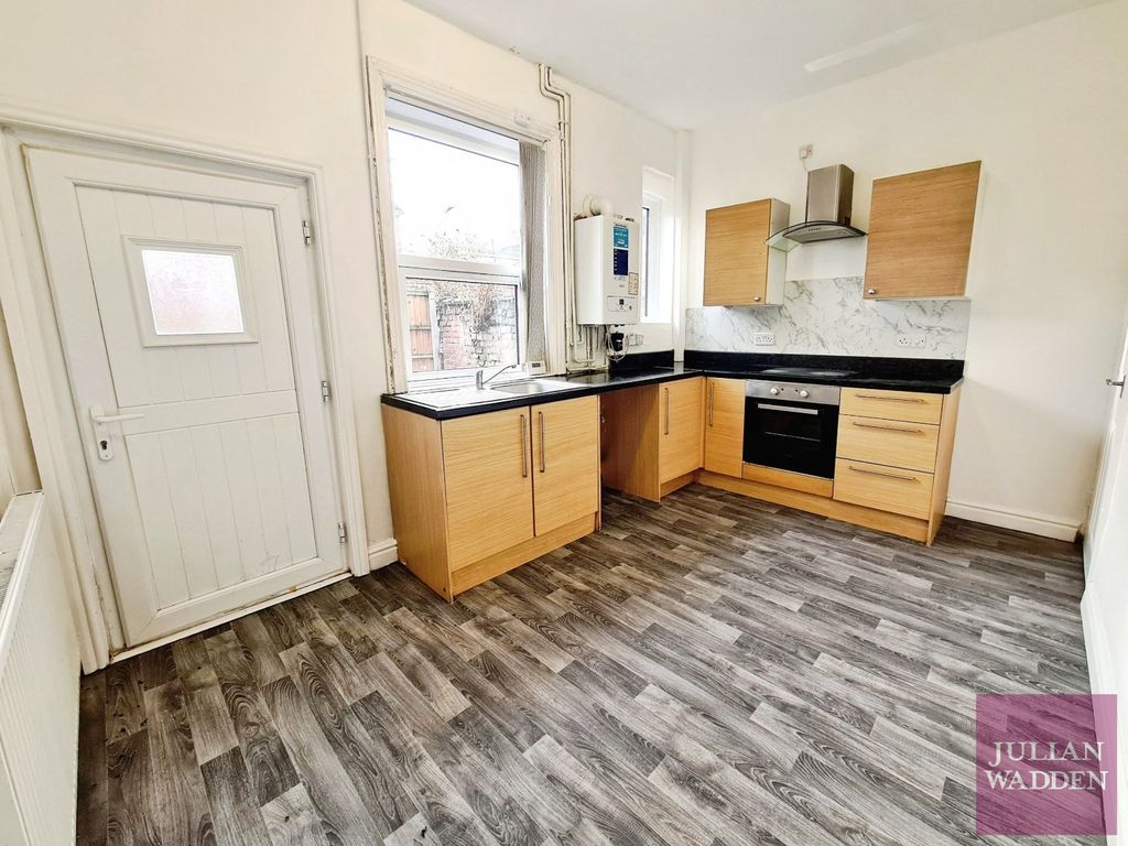 Property photo 3 of 10 Picture No. 15