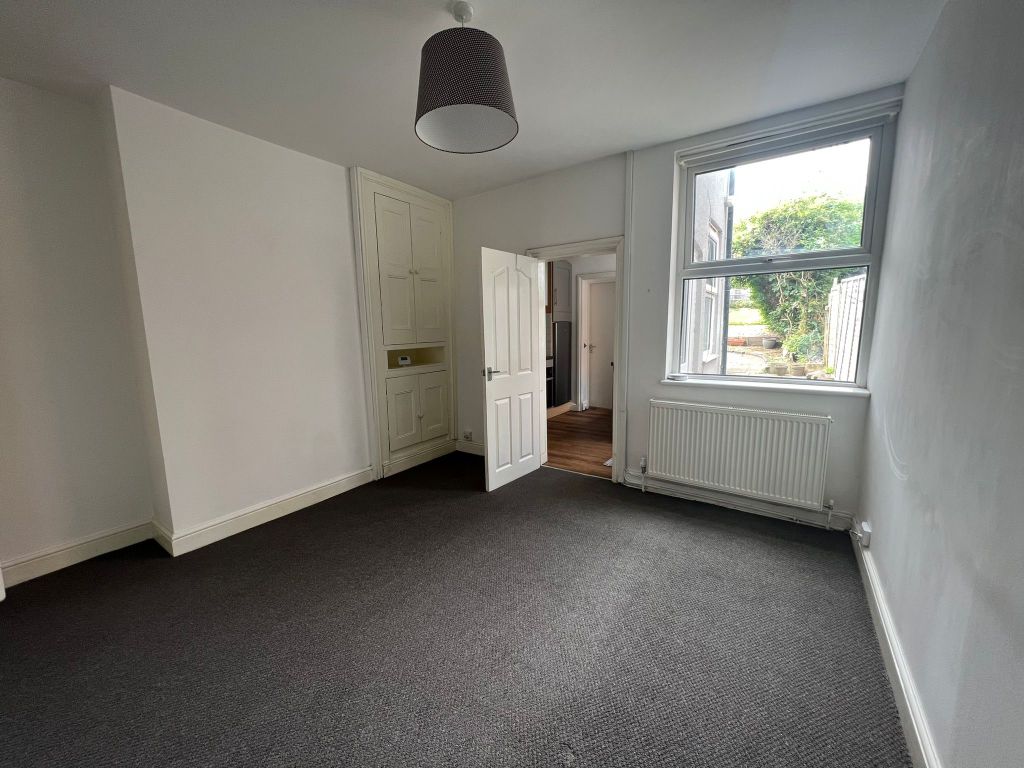 Property photo 3 of 8 Image