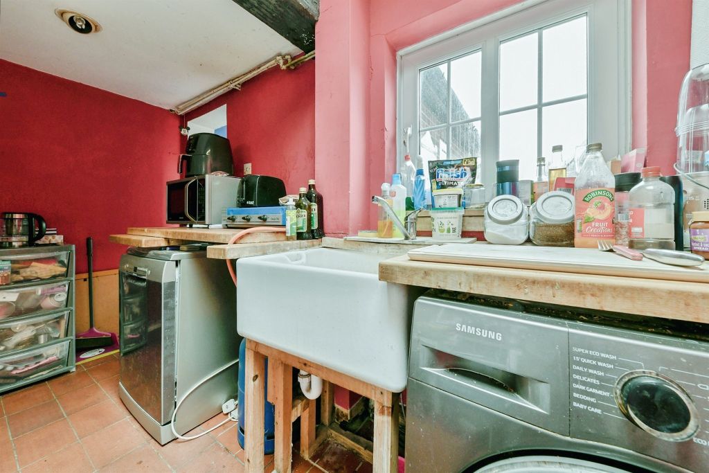 Property photo 3 of 14