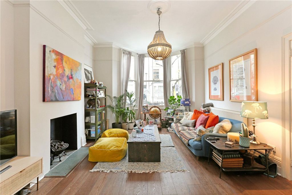 Property photo 2 of 23 Reception