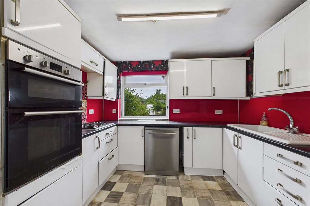Property photo 3 of 12 Picture No. 04
