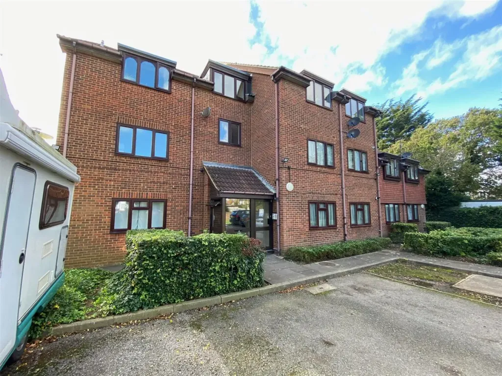 Property photo 1 of 7