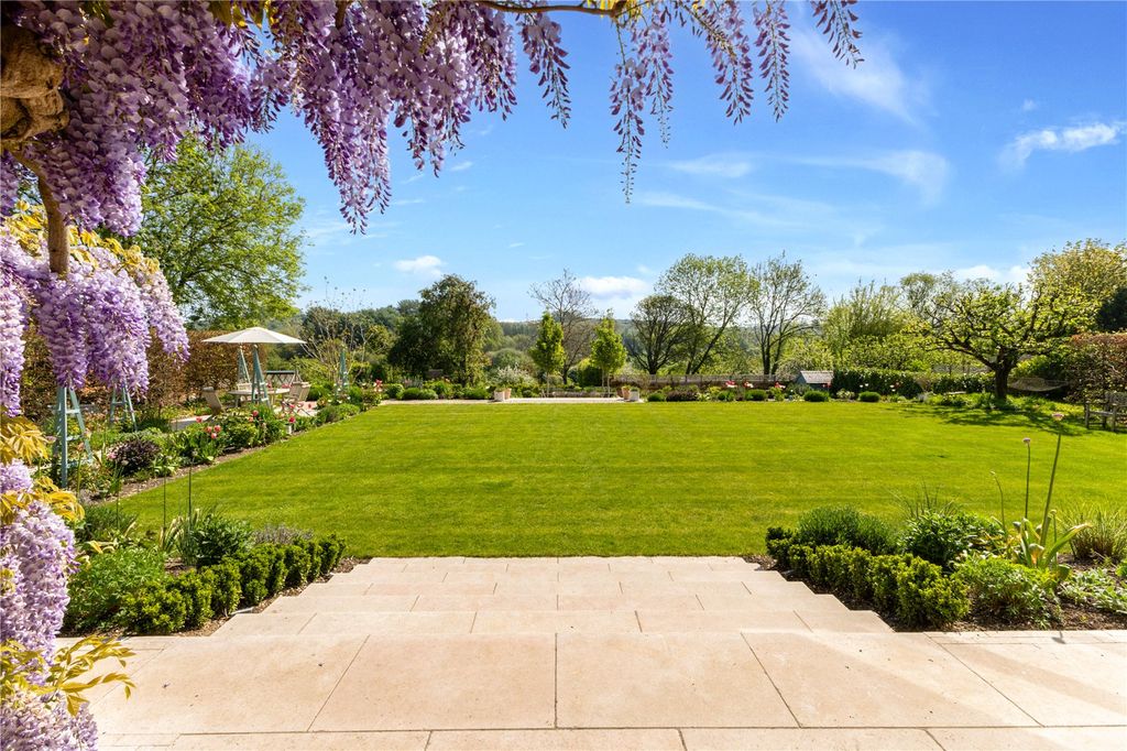 Property photo 3 of 20 Wisteria