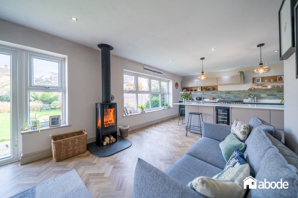 Property photo 3 of 42 Dsc07111-Hdr.Jpg