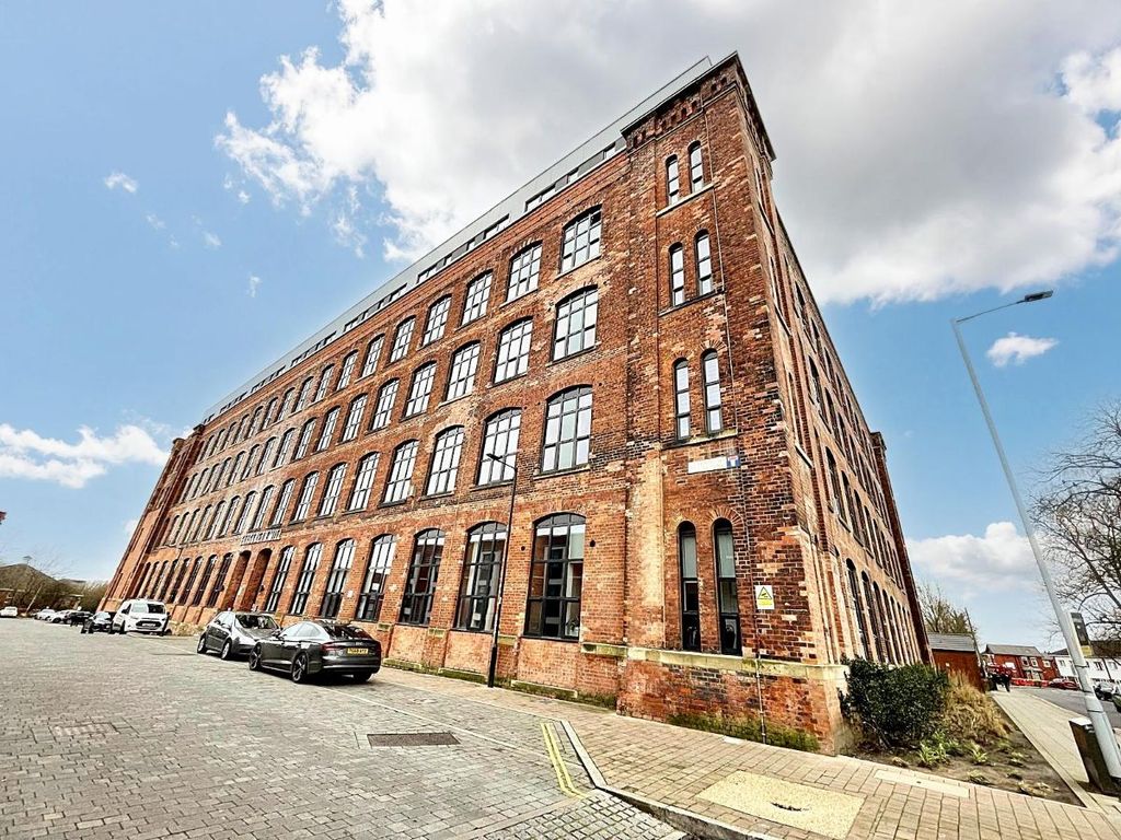 Property photo 2 of 11