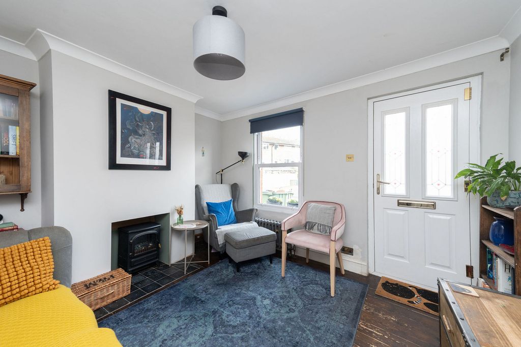 Property photo 3 of 23