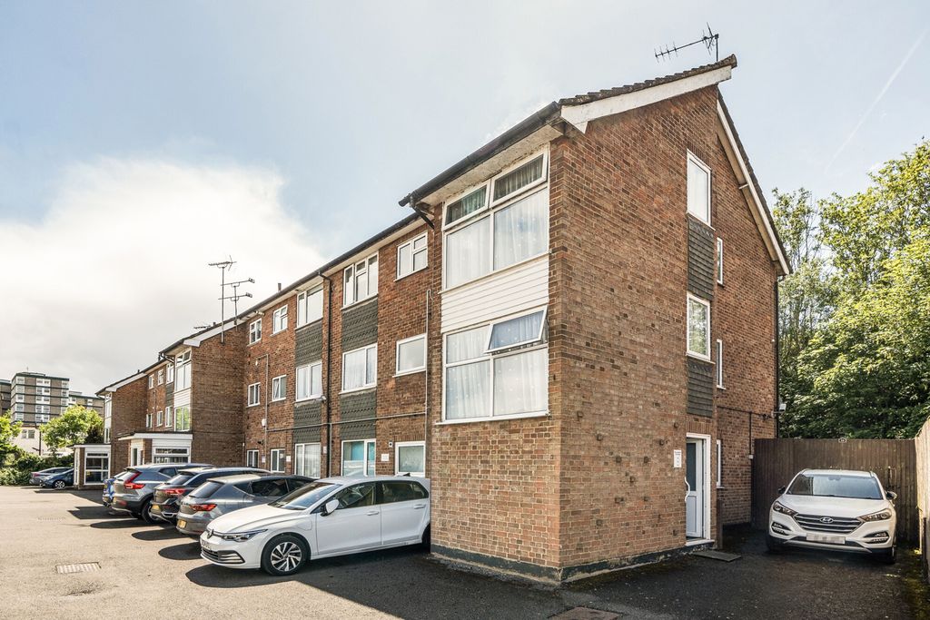 Property photo 1 of 12 1459026-1-6A04Aaa...
