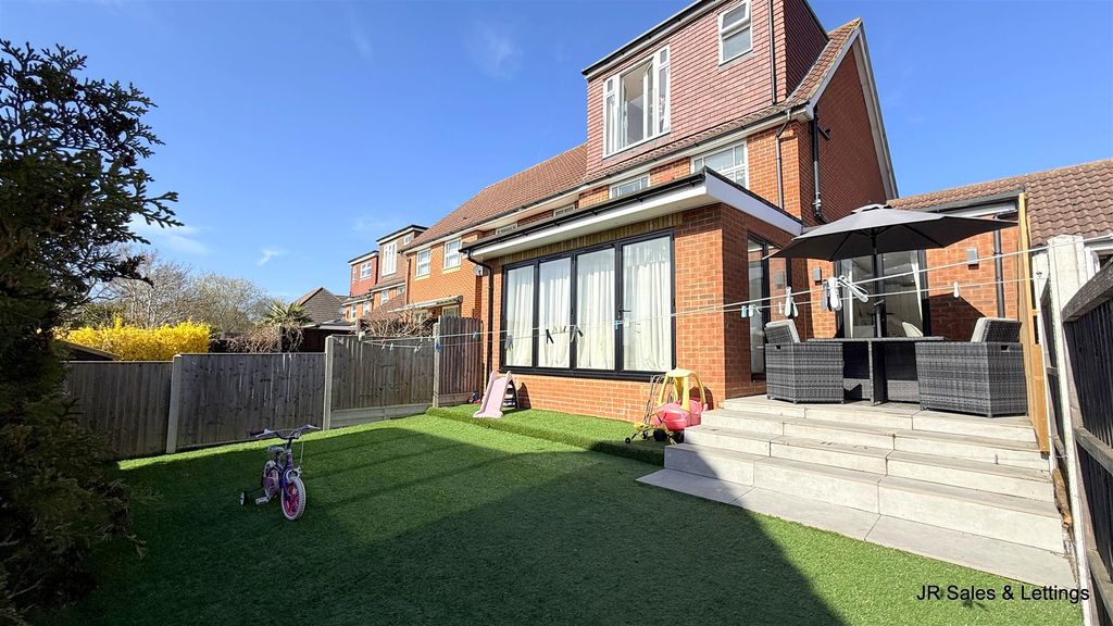 Property photo 3 of 28 20260317_130518321_Ios.Jpg