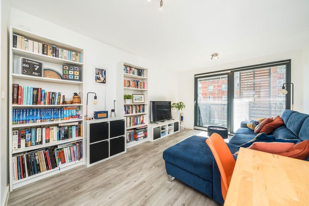 Property photo 1 of 6
