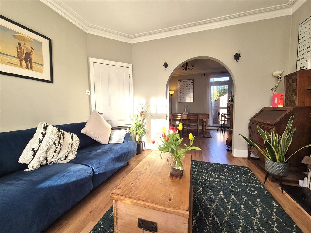 Property photo 3 of 10 1000058455.Jpg